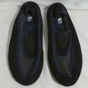 ATHLETIC WORKS | medium 9-10 | Blue, black and grey water / aqua shoes | NWOT
